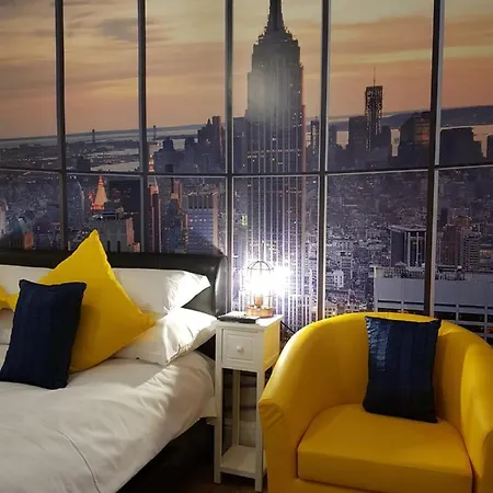 The New Yorker Mini Parking Available Apartament York