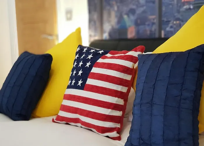 The New Yorker Mini Parking Available * York