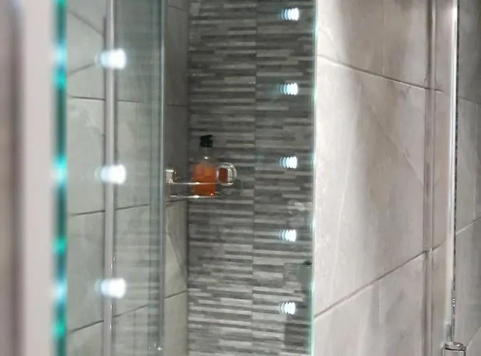 The New Yorker Mini Parking Available