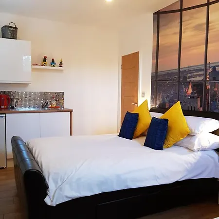 The New Yorker Mini Parking Available